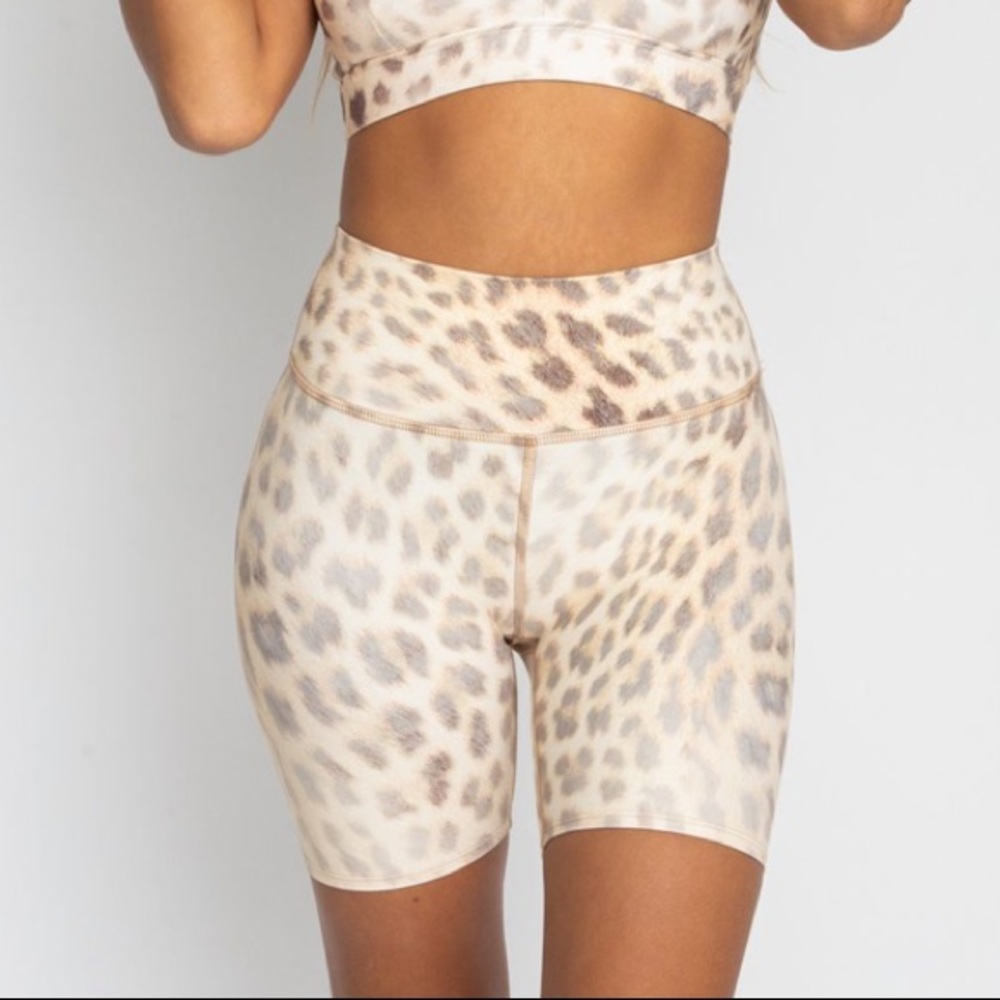 Skatie Cece bike shorts size M in Tarzana leopard print